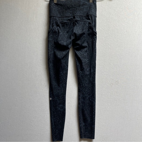 Lululemon Athletica Fast & Free Floral Paisley Patterned Leggings Sz 2 - Picture 7 of 15
